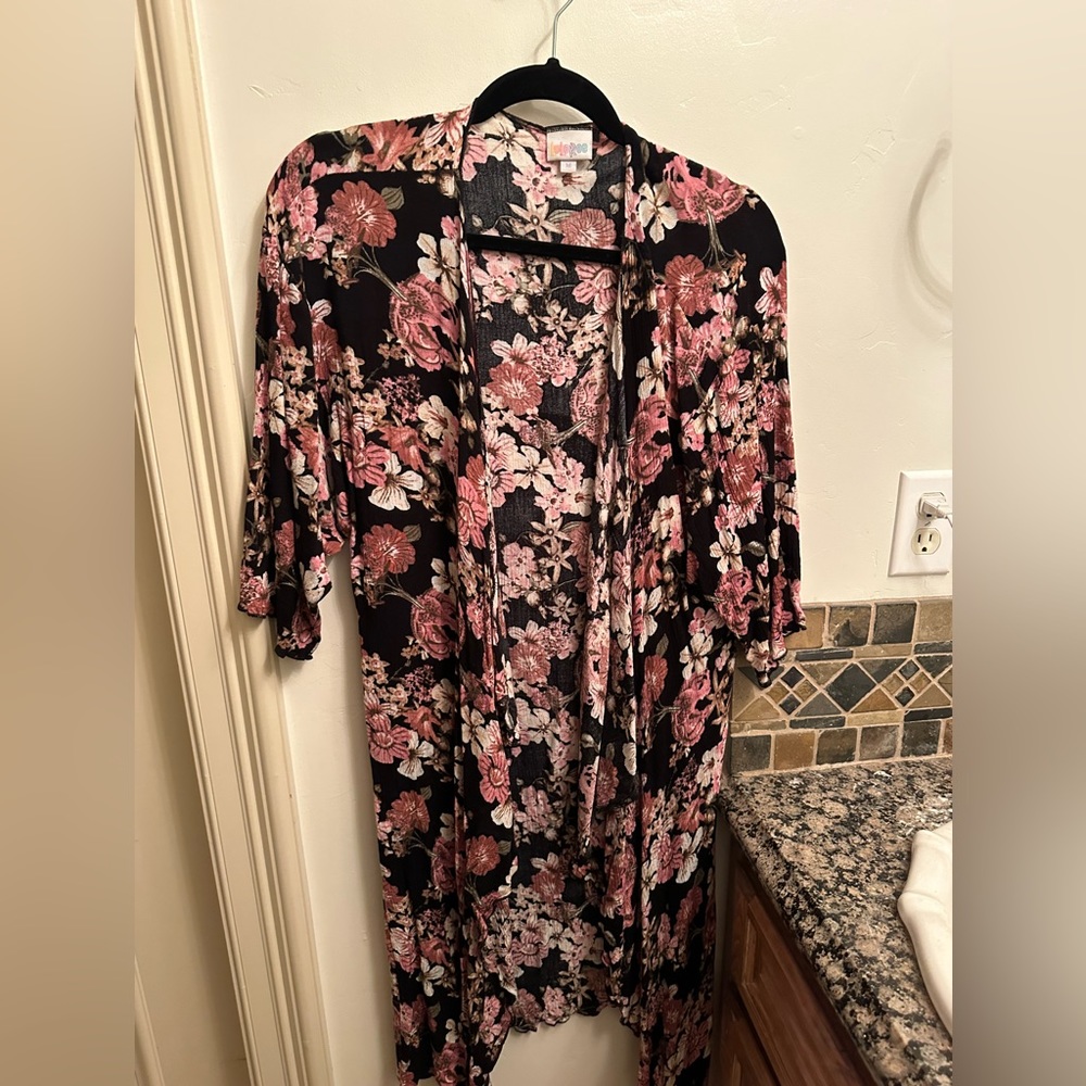 Lularoe kimono